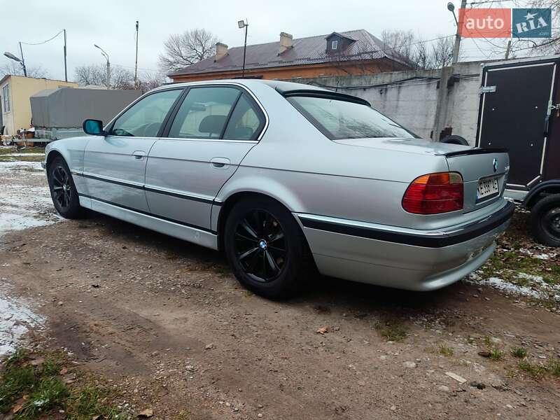Седан BMW 7 Series 1997 в Дніпрі