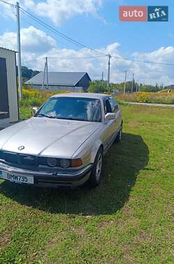 Седан BMW 7 Series 1988 в Василькові