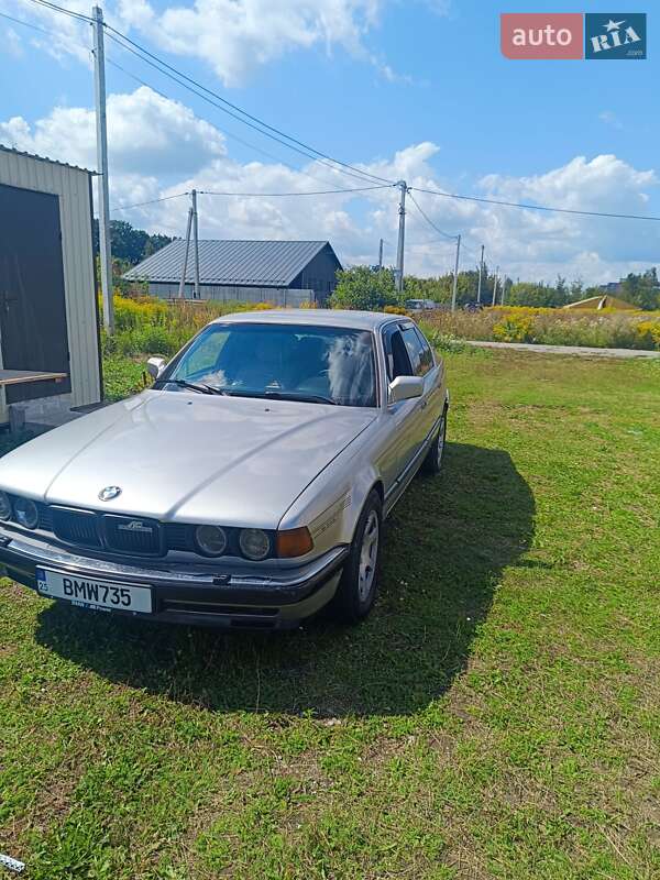 BMW 7 Series 1988