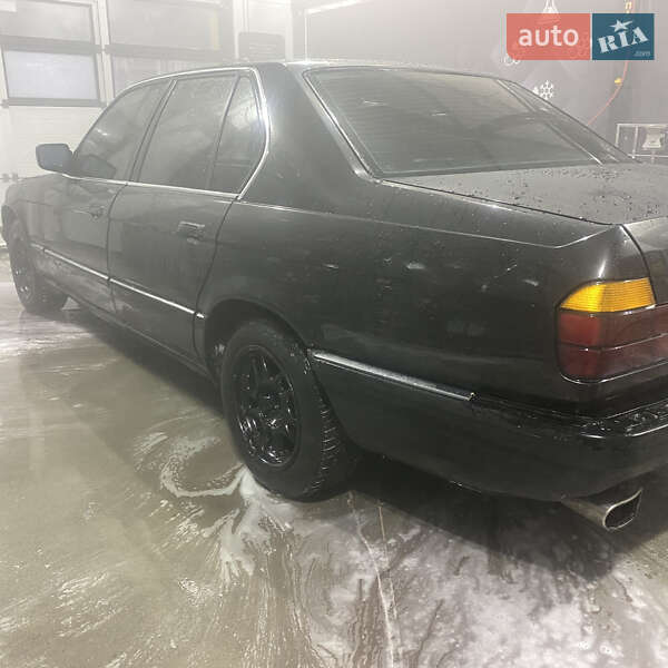 Седан BMW 7 Series 1992 в Дніпрі