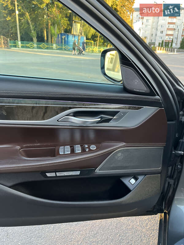 Седан BMW 7 Series 2016 в Підволочиську фото 22 Седан BMW 7 Series 2016 в Підволочиську