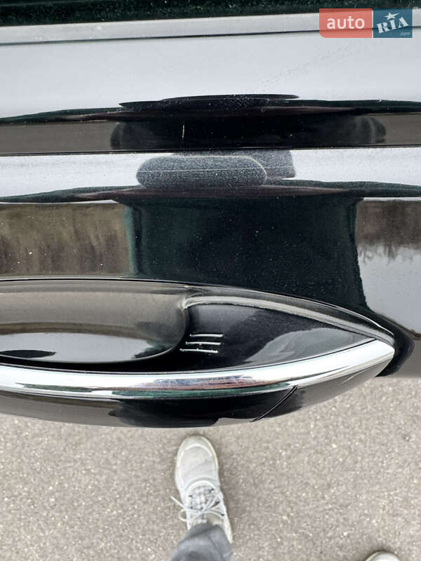 Седан BMW 7 Series 2019 в Виннице