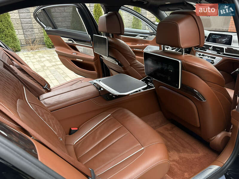 Седан BMW 7 Series 2016 в Луцьку