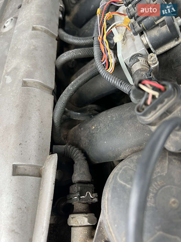 Седан BMW 7 Series 2006 в Стрию