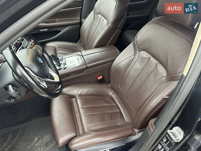 Седан BMW 7 Series 2016 в Киеве фото 20 Седан BMW 7 Series 2016 в Киеве
