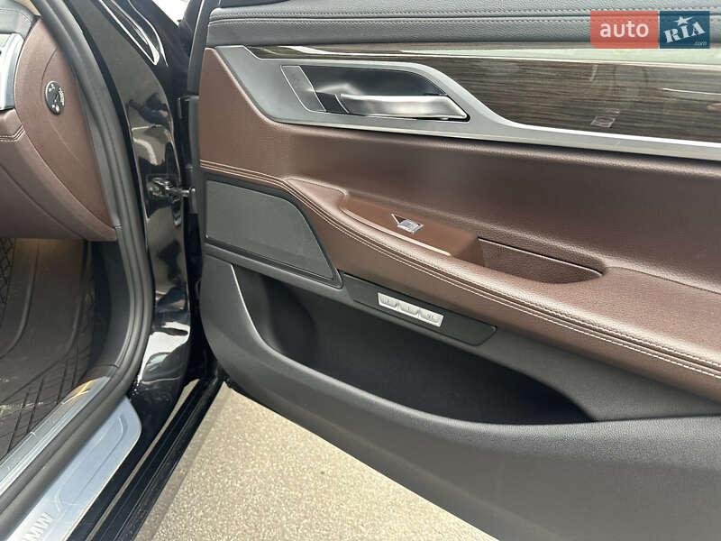 Седан BMW 7 Series 2016 в Киеве фото 15 Седан BMW 7 Series 2016 в Киеве