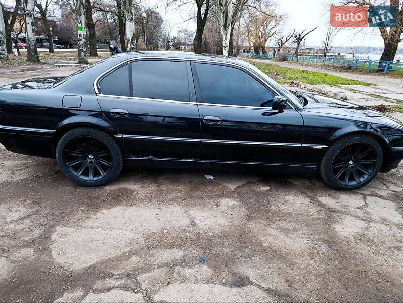 Седан BMW 7 Series 2001 в Запорожье фото 9 Седан BMW 7 Series 2001 в Запорожье