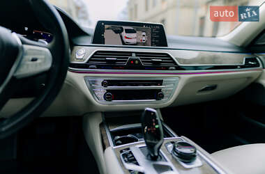 Седан BMW 7 Series 2019 в Вінниці