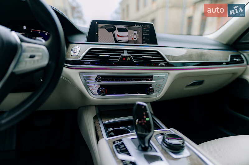Седан BMW 7 Series 2019 в Вінниці