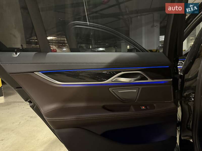 Седан BMW 7 Series 2022 в Киеве фото 55 Седан BMW 7 Series 2022 в Киеве