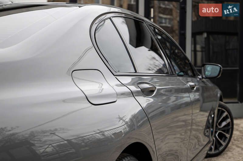 Седан BMW 7 Series 2022 в Києві