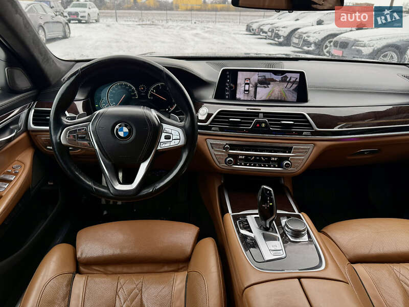 Седан BMW 7 Series 2016 в Ровно фото 17 Седан BMW 7 Series 2016 в Ровно