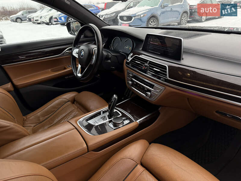 Седан BMW 7 Series 2016 в Ровно фото 24 Седан BMW 7 Series 2016 в Ровно