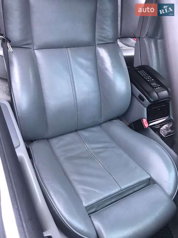 Седан BMW 7 Series 2001 в Львове