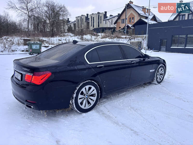 Седан BMW 7 Series 2012 в Львові