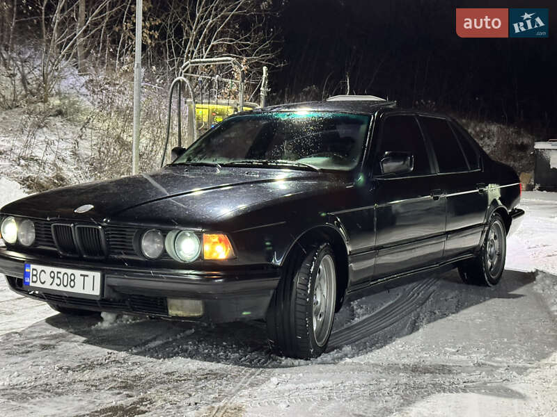 Седан BMW 7 Series 1987 в Львове