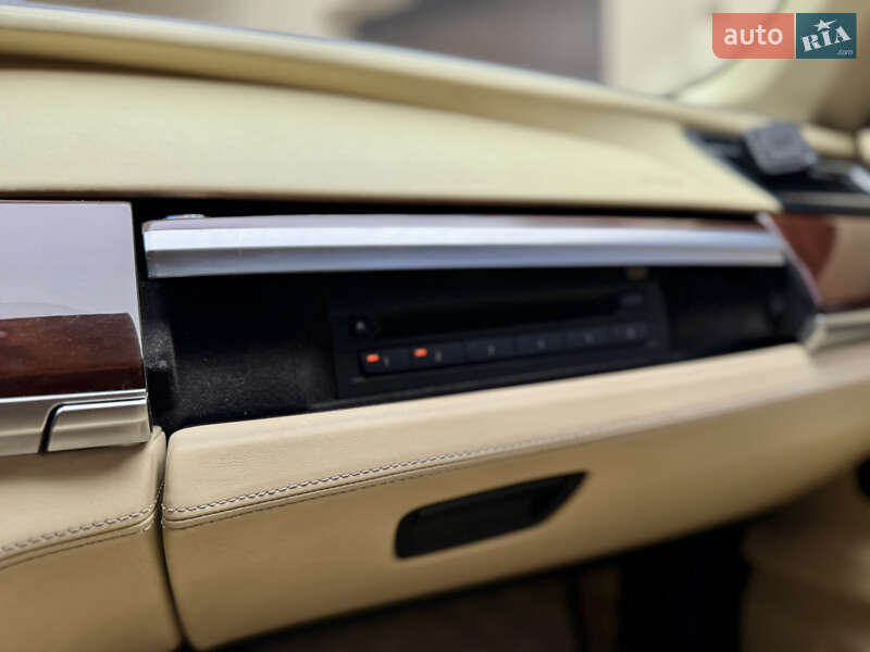 Седан BMW 7 Series 2010 в Хмельницькому