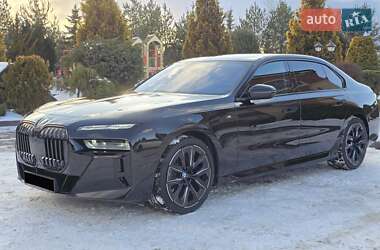 Седан BMW 7 Series 2023 в Львове