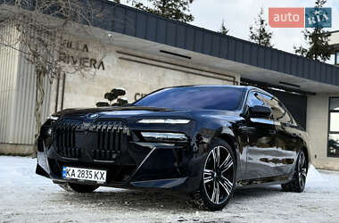 Седан BMW 7 Series 2023 в Львове