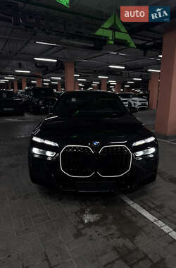 Седан BMW 7 Series 2023 в Киеве