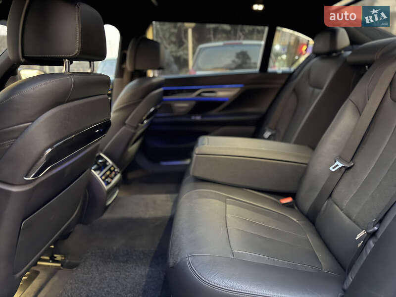 Седан BMW 7 Series 2018 в Одесі фото 14 Седан BMW 7 Series 2018 в Одесі
