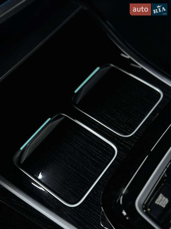 Седан BMW 7 Series 2023 в Киеве