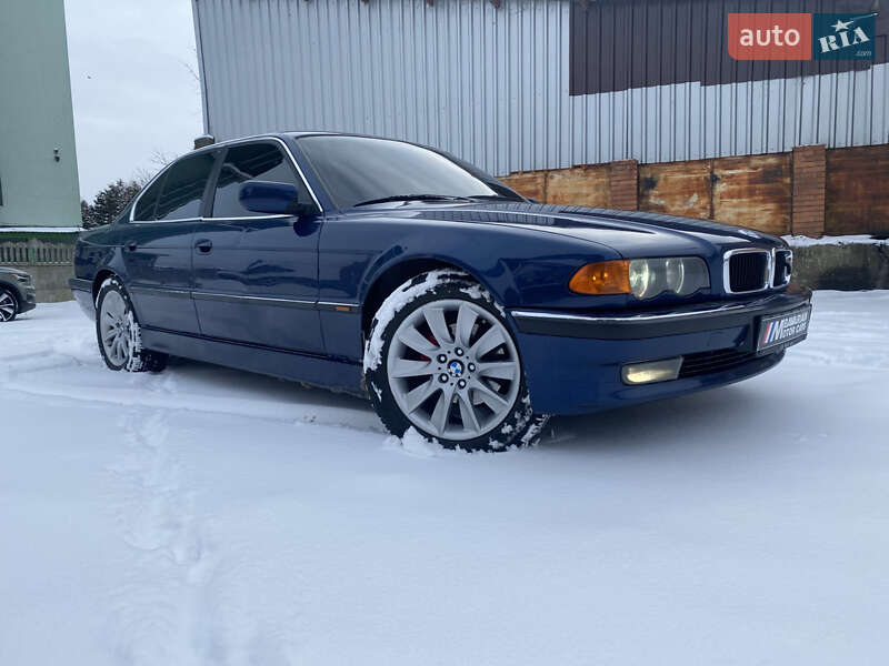 Седан BMW 7 Series 2000 в Ровно