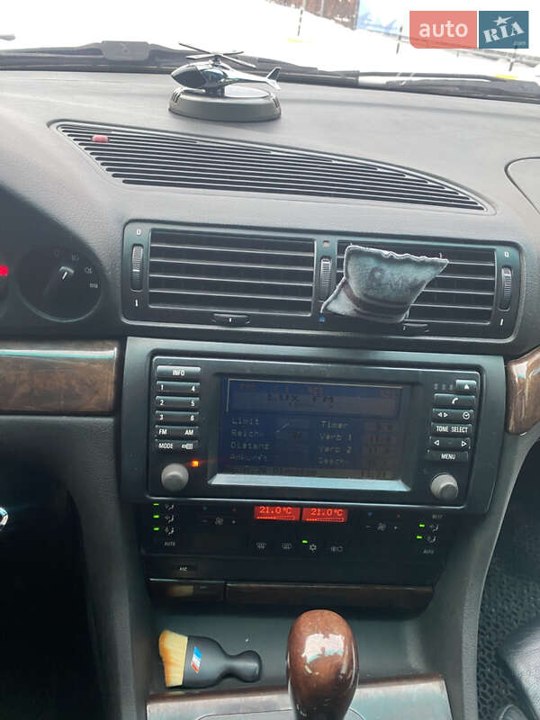 Седан BMW 7 Series 2000 в Ровно