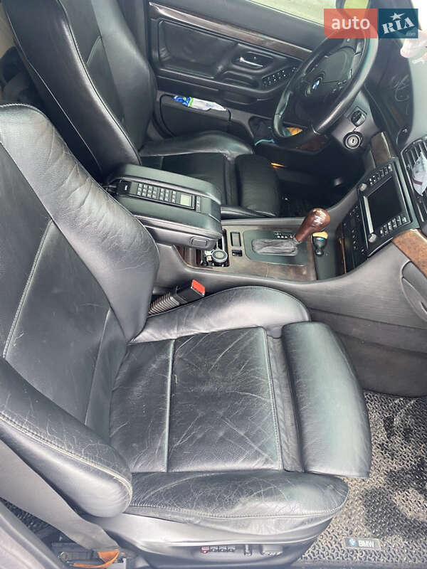 Седан BMW 7 Series 2000 в Ровно