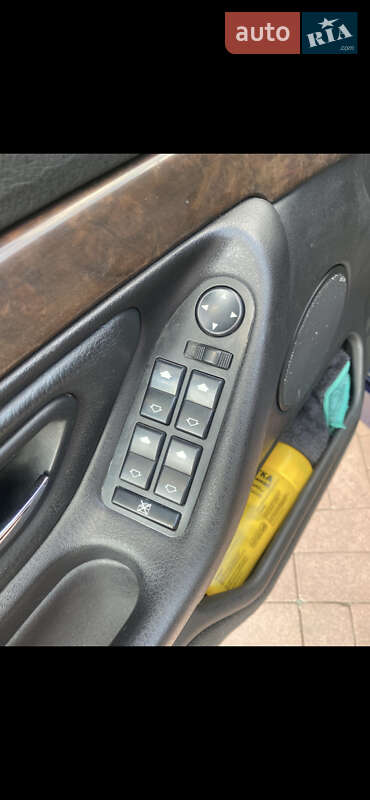 Седан BMW 7 Series 2000 в Ровно