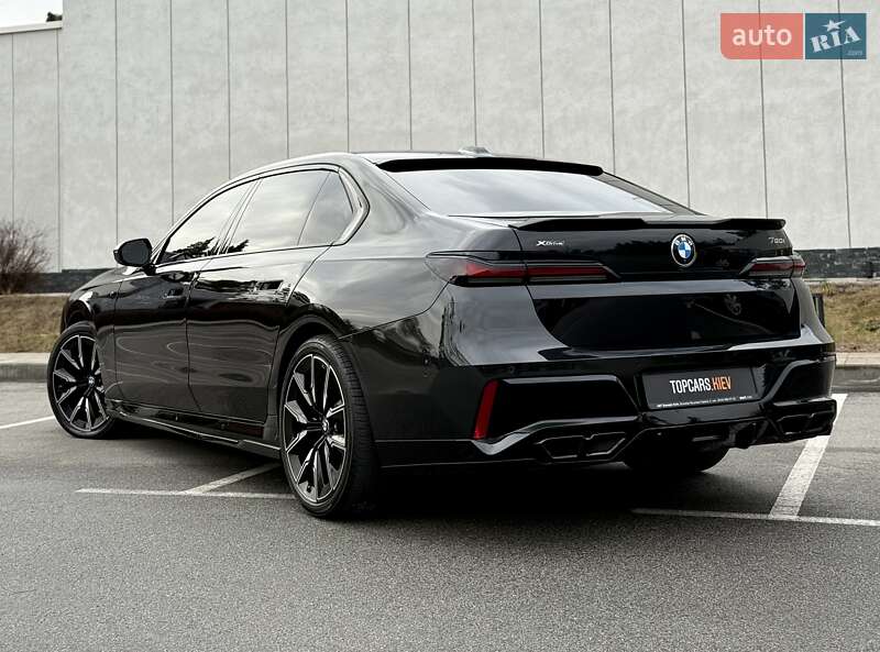 Седан BMW 7 Series 2023 в Киеве