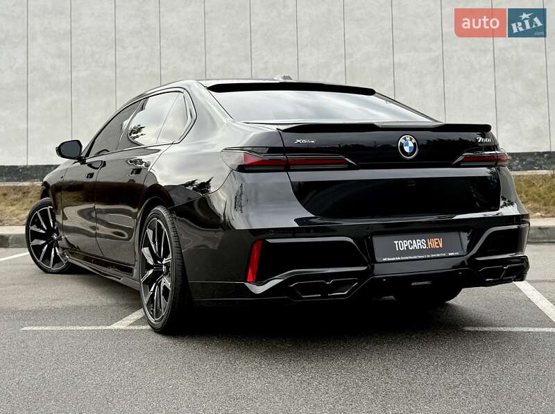 Седан BMW 7 Series 2023 в Киеве