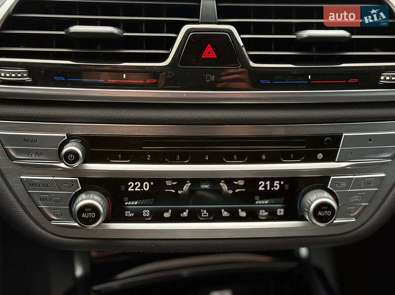 Седан BMW 7 Series 2015 в Киеве фото 29 Седан BMW 7 Series 2015 в Киеве