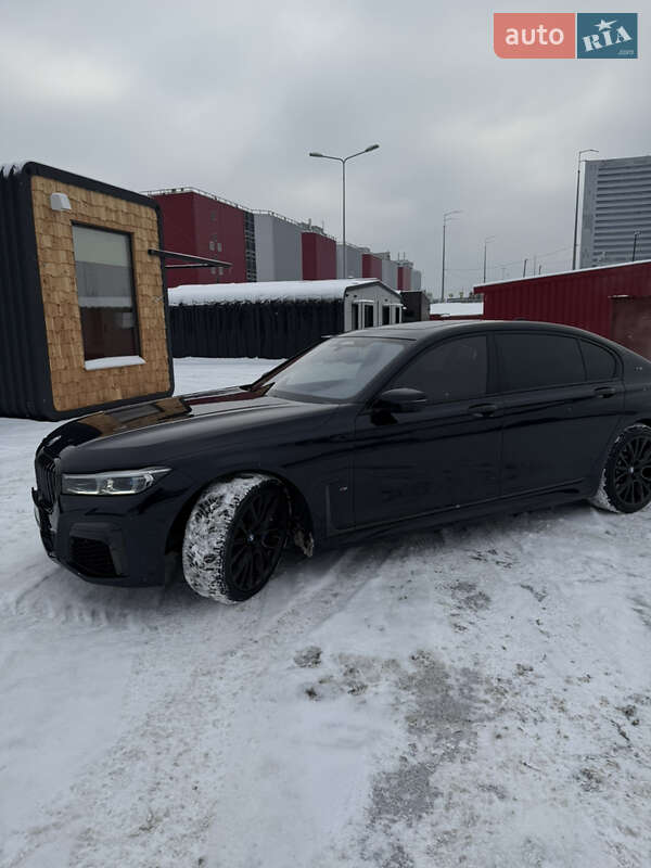 Седан BMW 7 Series 2021 в Киеве