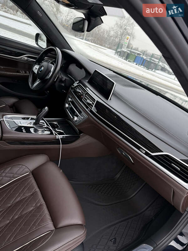 Седан BMW 7 Series 2021 в Киеве
