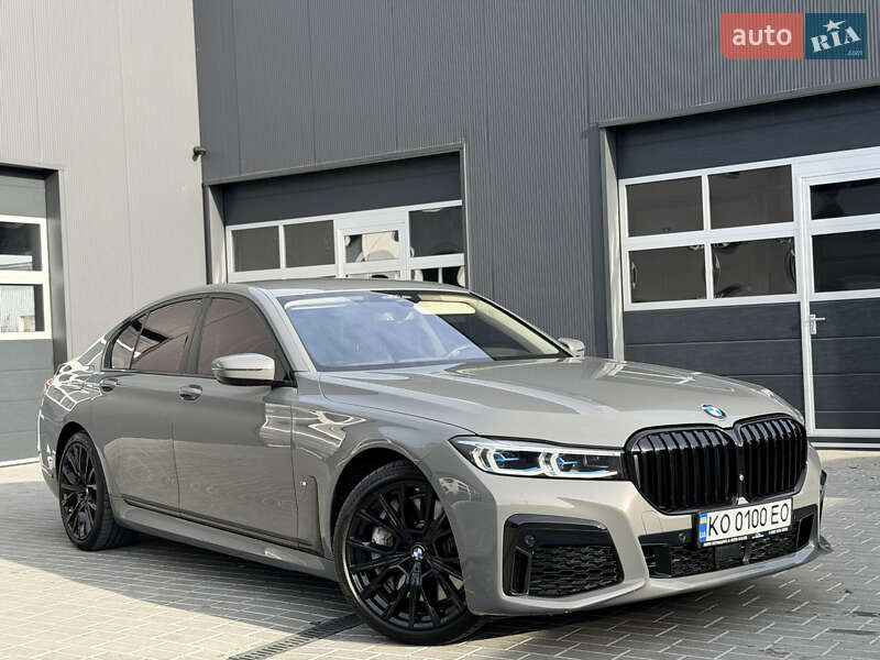 Седан BMW 7 Series 2021 в Мукачево