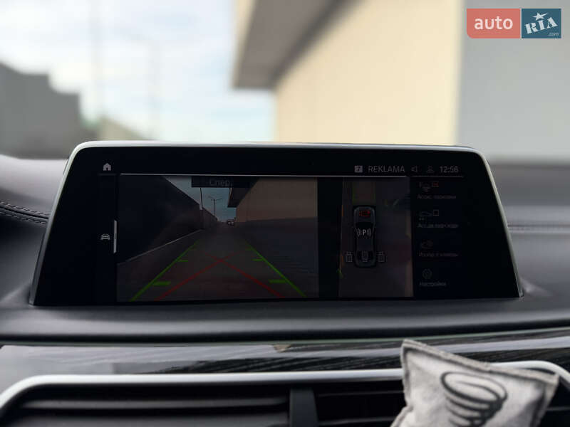 Седан BMW 7 Series 2021 в Мукачево