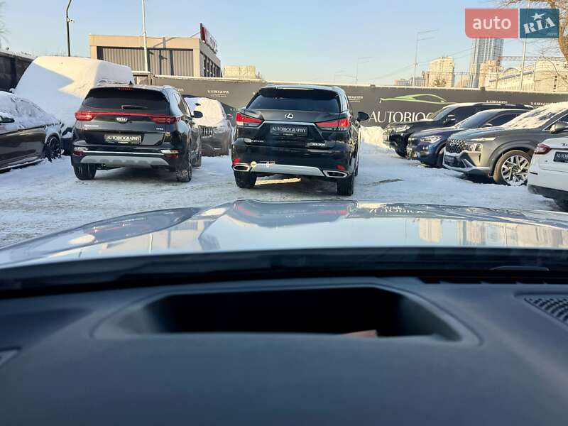 Седан BMW 7 Series 2019 в Киеве