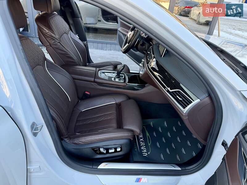 Седан BMW 7 Series 2019 в Киеве