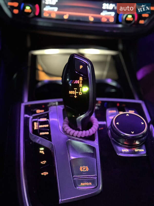 Седан BMW 7 Series 2016 в Киеве