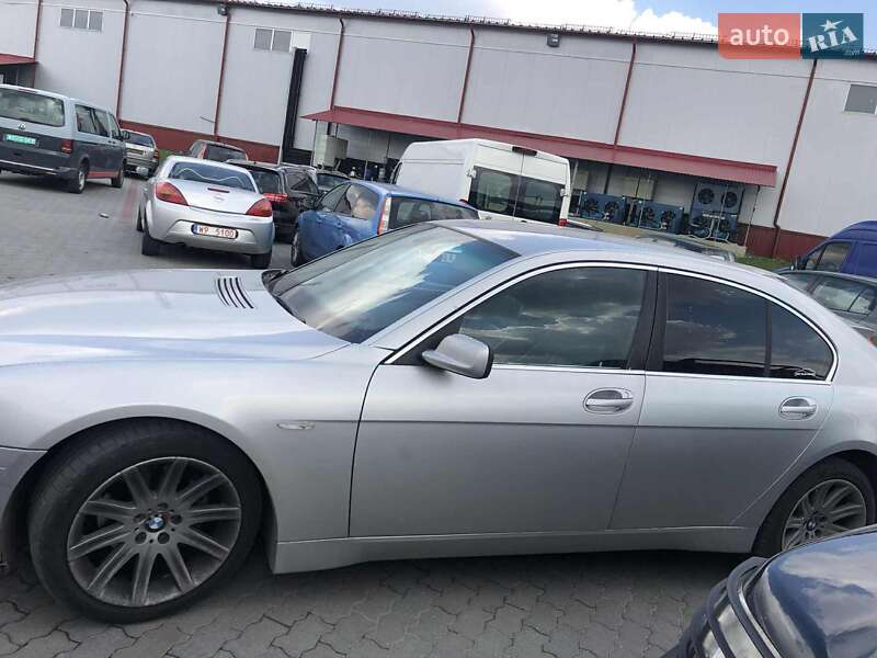 Седан BMW 7 Series 2002 в Самборе