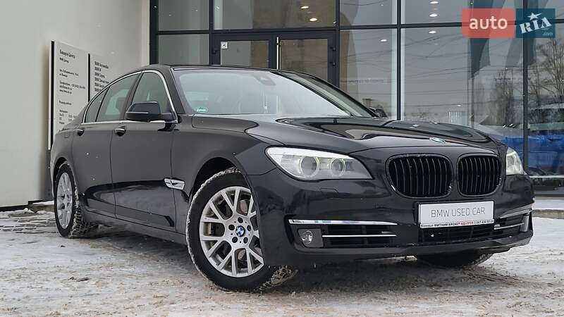 Седан BMW 7 Series 2013 в Виннице