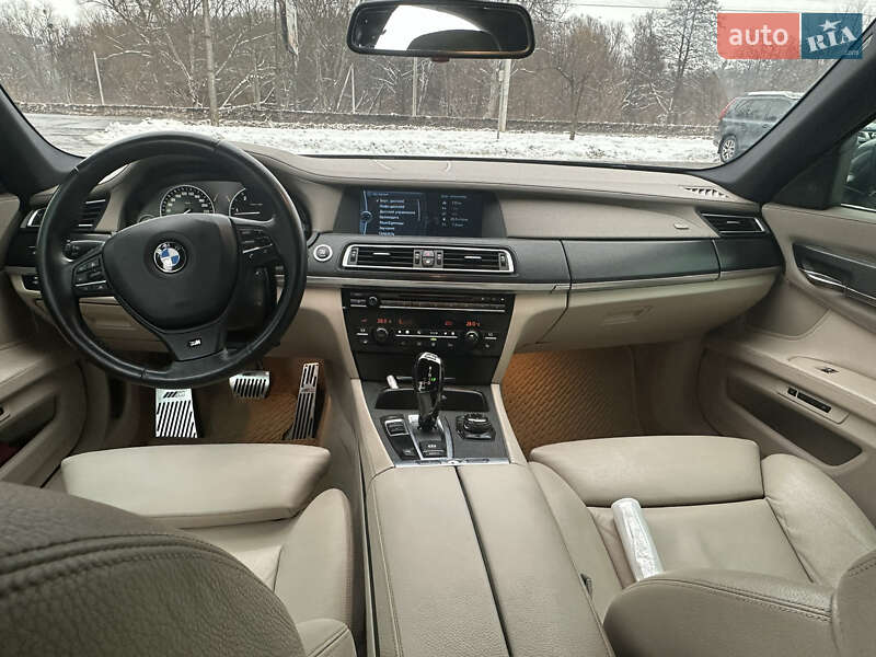 Седан BMW 7 Series 2010 в Хмельницком