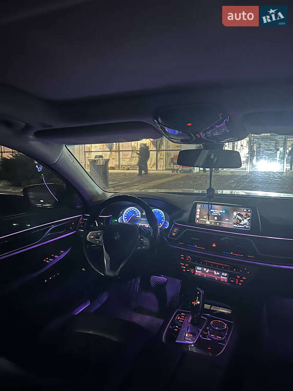 Седан BMW 7 Series 2017 в Кривом Роге фото 19 Седан BMW 7 Series 2017 в Кривом Роге