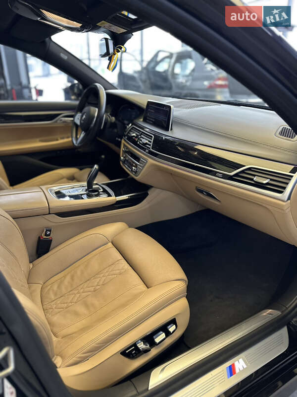 Седан BMW 7 Series 2019 в Киеве фото 6 Седан BMW 7 Series 2019 в Киеве