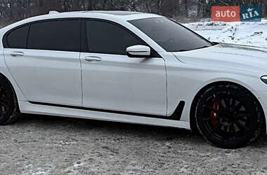 Седан BMW 7 Series 2017 в Киеве