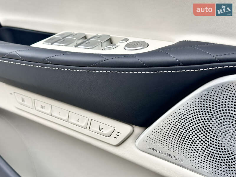 Седан BMW 7 Series 2021 в Киеве