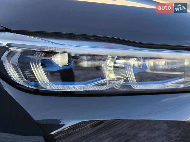 Седан BMW 7 Series 2022 в Києві