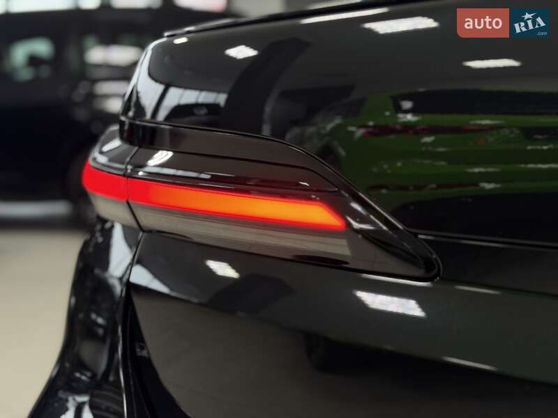 Седан BMW 7 Series 2023 в Тернополі