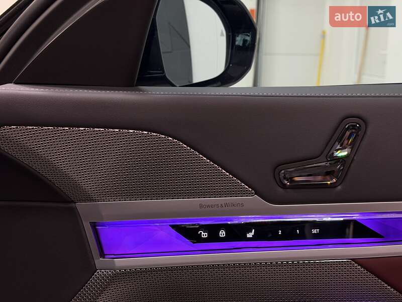 Седан BMW 7 Series 2023 в Тернополі